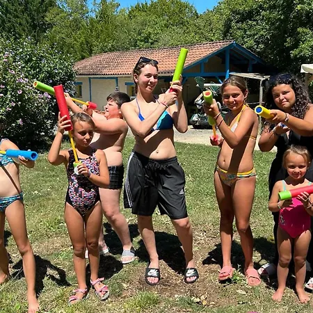 Mobil - Animaux Ok - 7 Pers. - Api-1-52-2427 캠프장 *